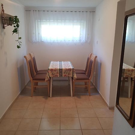 דירות בלטונללה Kriszta Apartmanhaz מראה חיצוני תמונה