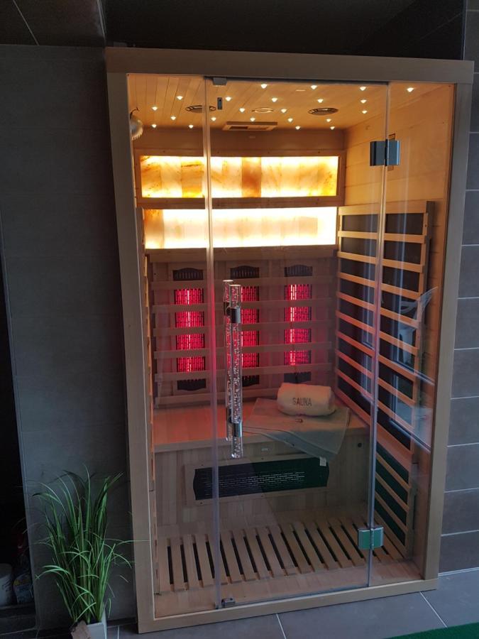 דירות בלטונללה Kriszta Apartmanhaz מראה חיצוני תמונה