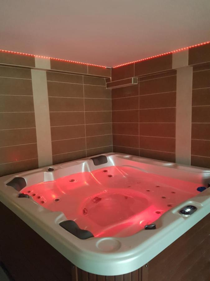 דירות בלטונללה Kriszta Apartmanhaz מראה חיצוני תמונה