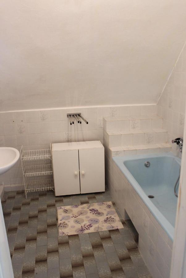 דירות בלטונללה Kriszta Apartmanhaz מראה חיצוני תמונה