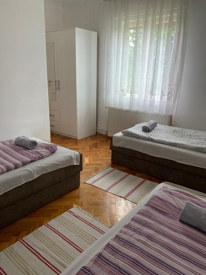 דירות בלטונללה Kriszta Apartmanhaz מראה חיצוני תמונה