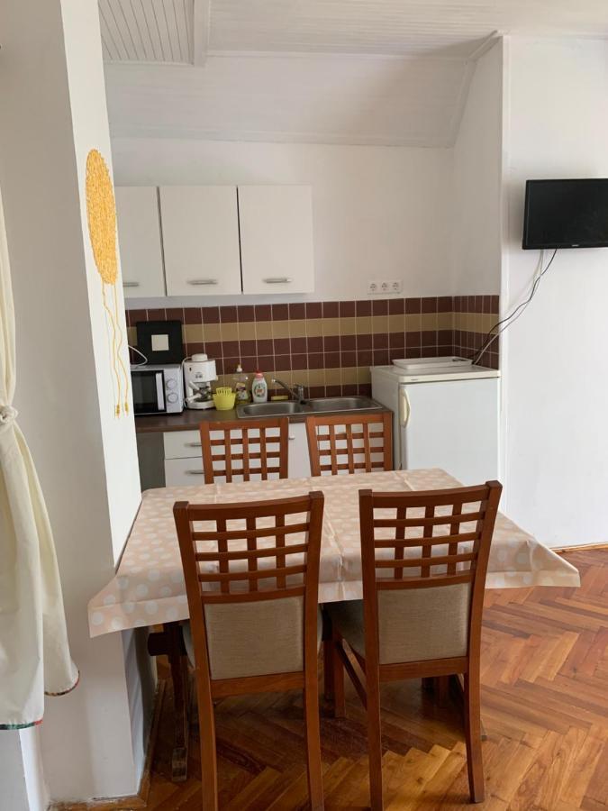 דירות בלטונללה Kriszta Apartmanhaz מראה חיצוני תמונה